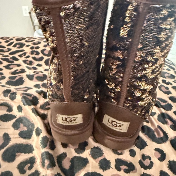UGG Sparkling Animal Print Boots - Picture 4 of 5